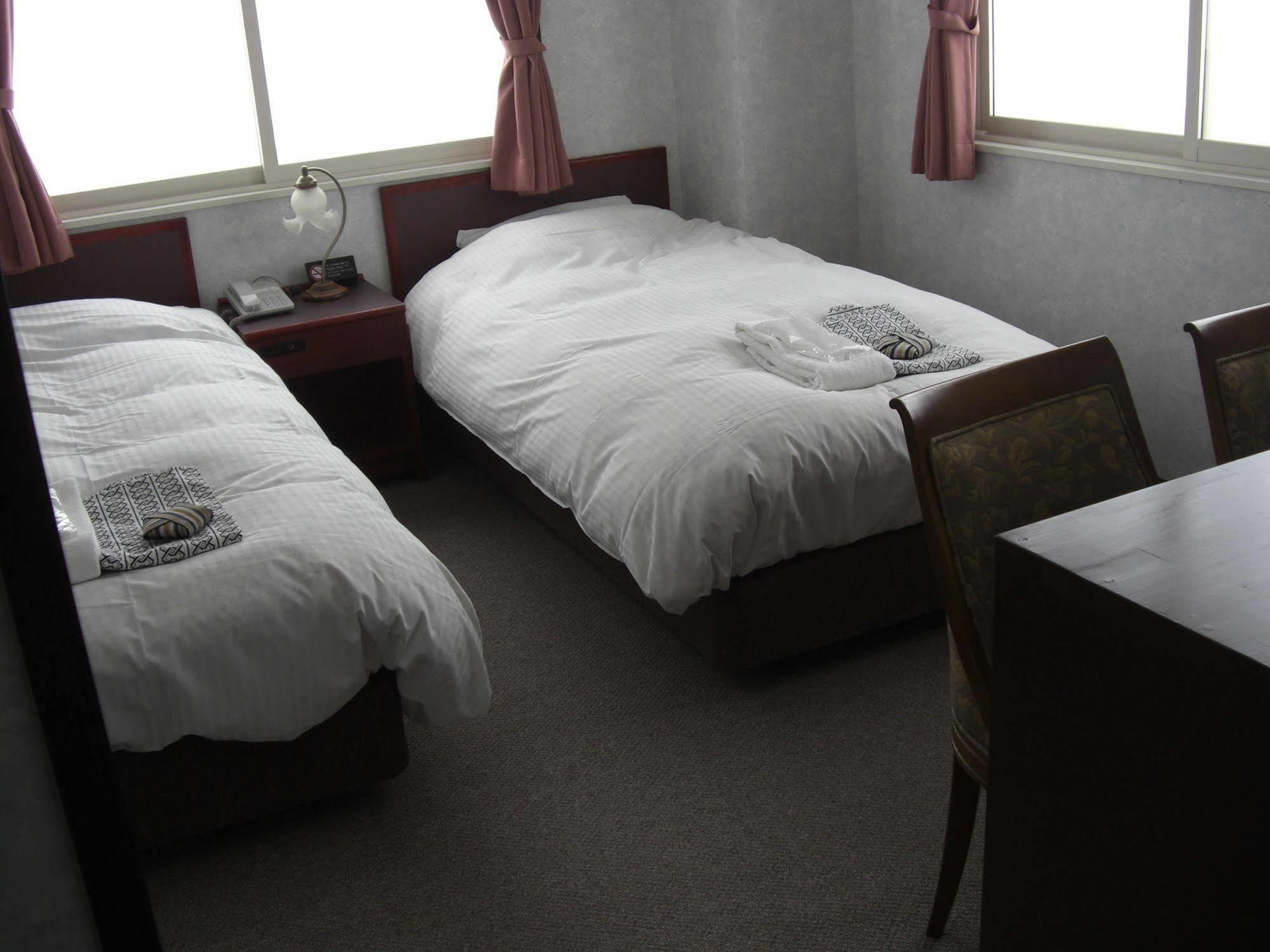 Akakura Yours Inn Мёко Экстерьер фото